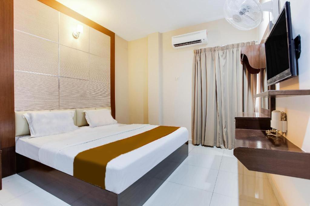 Sejati Hotel Sitiawan Kültér fotó